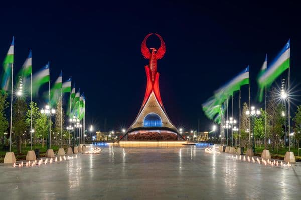 Independence Monument in New Uzbekistan Park, Tashkent at night